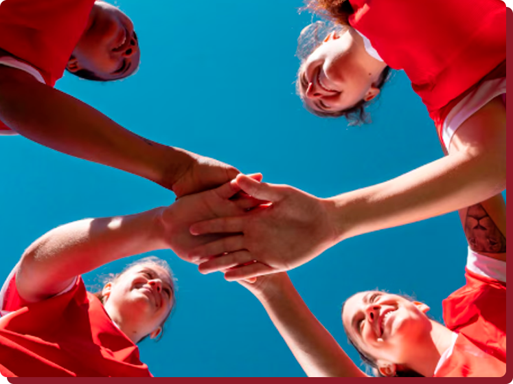 Mãos segurando coração